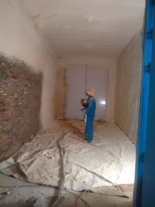 冷庫(kù)聚氨酯噴涂機(jī)(圖1) 冷庫(kù)聚氨酯噴涂